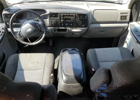 2003 Ford F250 Super Duty z USA, uszkodzony, nr VIN 1FTNW21F93EA13341